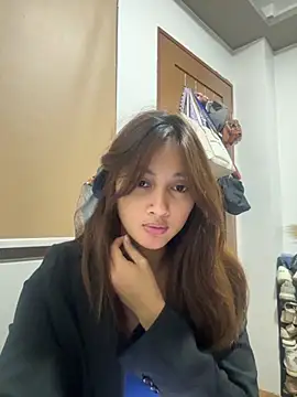 LanySylvia online show from 10/28/25, 03:04