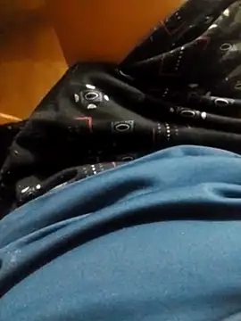 charlie0728 online show from 10/01/25, 11:38