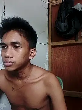 charlie0728 online show from 10/11/25, 12:21