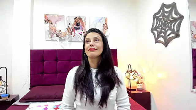 Snapshot of MashaPiink chatting on 10/30/25, 01:01 MashaPiink online show from 10/30/25, 01:01