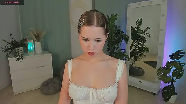 JanetMoor online show from 11/28/25, 08:44