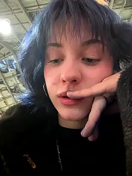 Only April online show from 01/09/26, 04:32