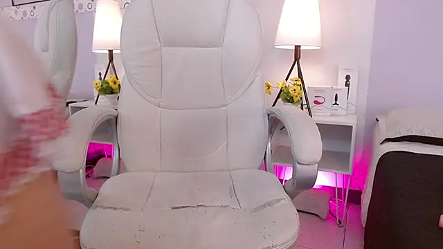 Celesstegh online show from 11/28/25, 12:30