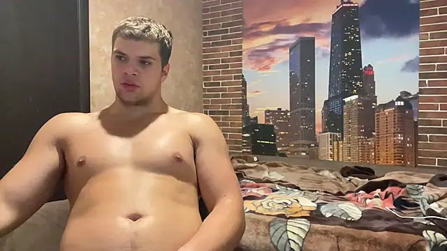 Snapshot of MusclePhantom chatting on 09/16/25, 08:10 MusclePhantom online show from 09/16/25, 08:10