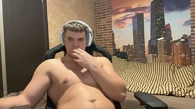 MusclePhantom online show from 12/21/25, 09:44