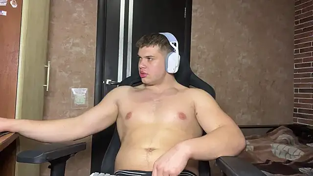 MusclePhantom online show from 04/24/26, 09:17