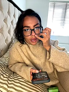 BELLABLACKXUK online show from 10/06/25, 11:18