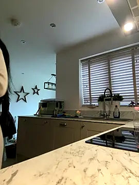 BELLABLACKXUK online show from 11/22/25, 12:37