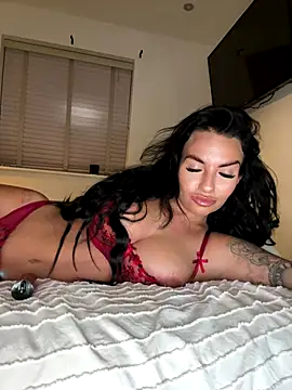 BELLABLACKXUK online show from 12/16/25, 10:26