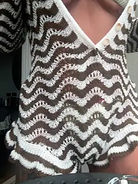 Snapshot of BELLABLACKXUK chatting on 07/25/26, 12:14 BELLABLACKXUK online show from 07/25/26, 12:14