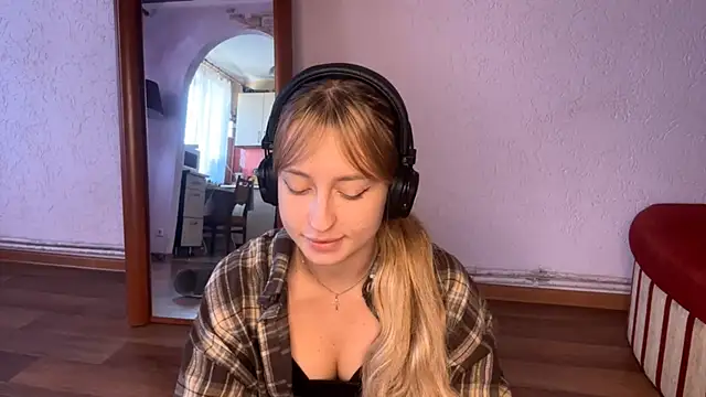 Snapshot of Jetta_Corsacami chatting on 09/12/25, 08:25 Jetta Corsacami online show from 09/12/25, 08:25