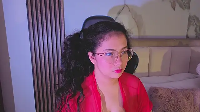 LunaRosse  online show from 10/07/25, 12:13