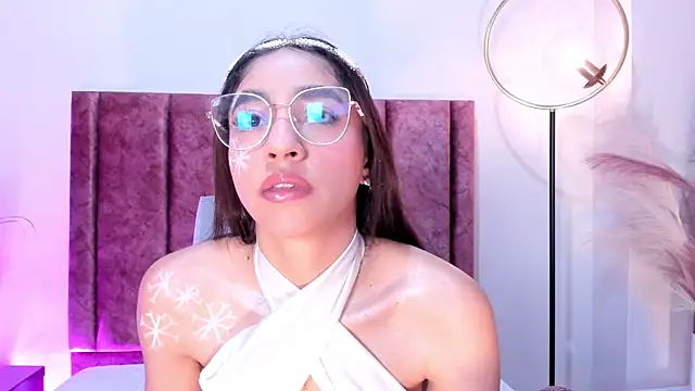 IvyJhons online show from 12/15/25, 12:09