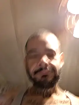 Snapshot of MassedParidae chatting on 02/28/26, 02:01 MassedParidae online show from 02/28/26, 02:01