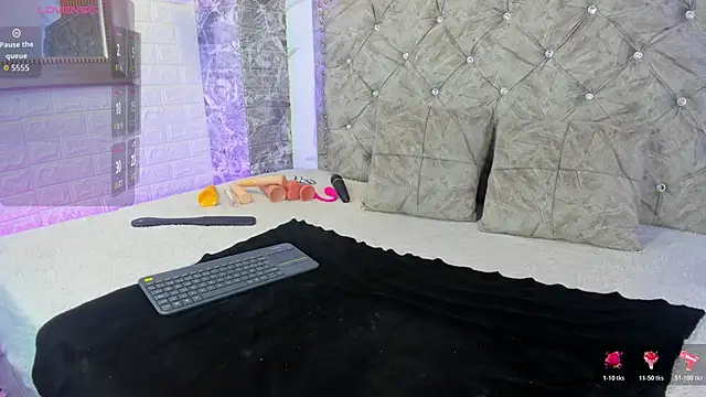 railey rosse  online show from 11/07/25, 05:29