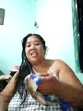 Snapshot of amazing_jane2918 chatting on 12/15/24, 10:39 amazing jane2918 online show from 12/15/24, 10:39