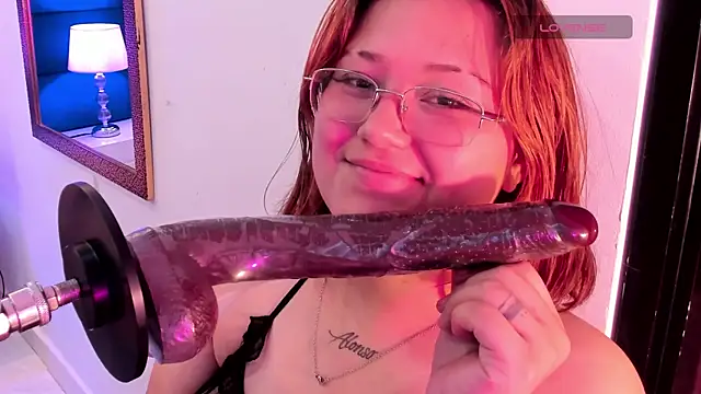 isa grey  online show from 09/17/25, 03:19