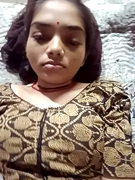 Snapshot of Hitsda chatting on 09/15/25, 10:43 Hitsda online show from 09/15/25, 10:43