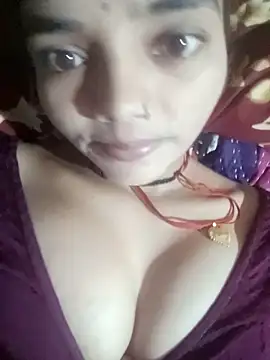 Snapshot of Hitsda chatting on 09/22/25, 05:31 Hitsda online show from 09/22/25, 05:31