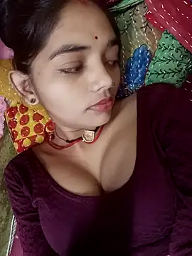 Snapshot of Hitsda chatting on 09/27/25, 12:10 Hitsda online show from 09/27/25, 12:10