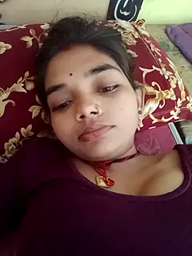 Snapshot of Hitsda chatting on 10/06/25, 06:33 Hitsda online show from 10/06/25, 06:33