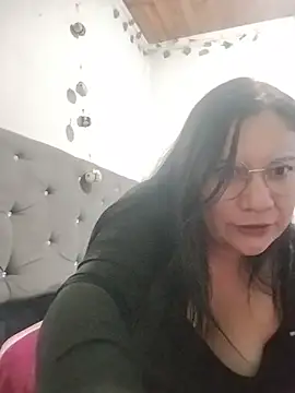 Snapshot of miichellemalvoa chatting on 07/22/26, 12:46 miichellemalvoa online show from 07/22/26, 12:46