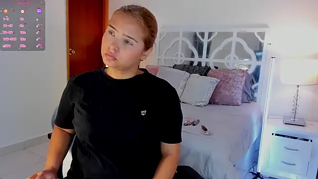 MikaelaStone online show from 12/20/25, 11:06