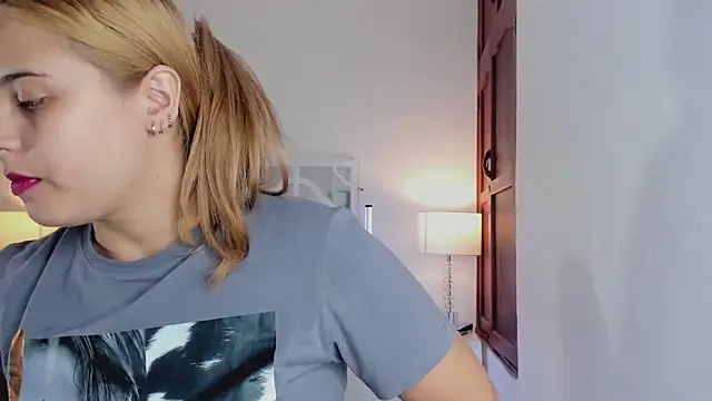 MikaelaStone online show from 02/07/26, 11:47