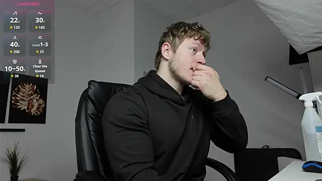 Snapshot of Richard_Dullas chatting on 10/06/25, 06:22 Richard Dullas online show from 10/06/25, 06:22