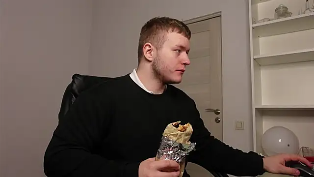 Snapshot of Richard_Dullas chatting on 12/14/25, 02:11 Richard Dullas online show from 12/14/25, 02:11