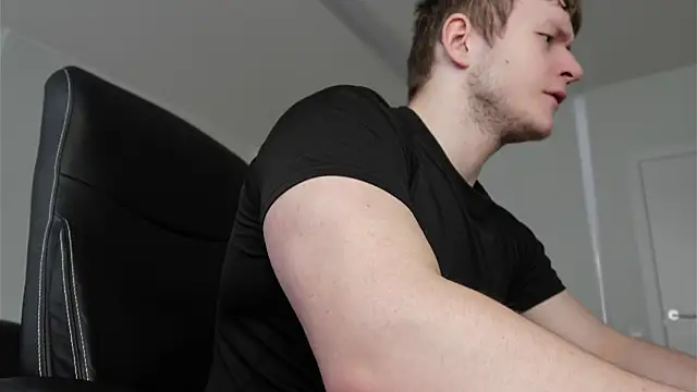 Richard Dullas online show from 03/30/26, 01:01