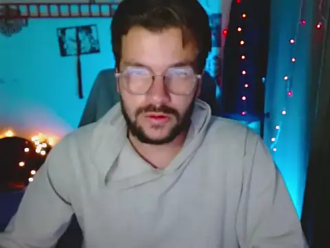 Snapshot of cortelioni_massimo_ chatting on 09/11/25, 02:33 cortelioni massimo online show from 09/11/25, 02:33