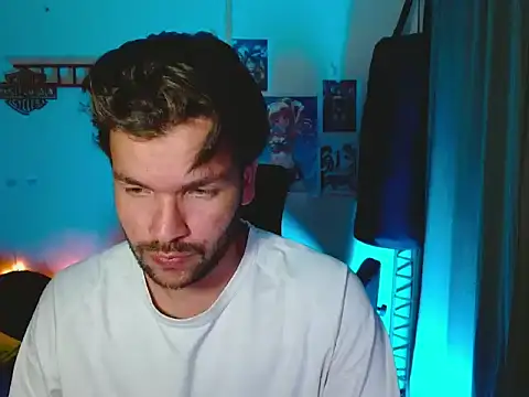 Snapshot of cortelioni_massimo_ chatting on 09/30/25, 12:15 cortelioni massimo online show from 09/30/25, 12:15