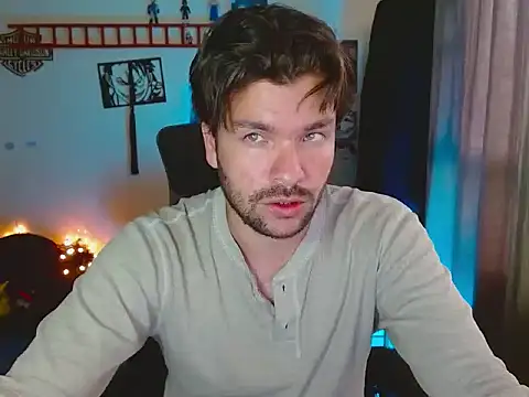 Snapshot of cortelioni_massimo_ chatting on 09/30/25, 10:26 cortelioni massimo online show from 09/30/25, 10:26