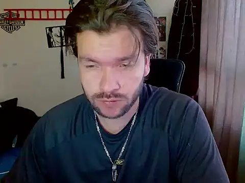 Snapshot of cortelioni_massimo_ chatting on 11/11/25, 02:28 cortelioni massimo online show from 11/11/25, 02:28