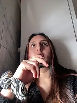 Snapshot of MiraLust chatting on 02/19/26, 09:38 MiraLust online show from 02/19/26, 09:38