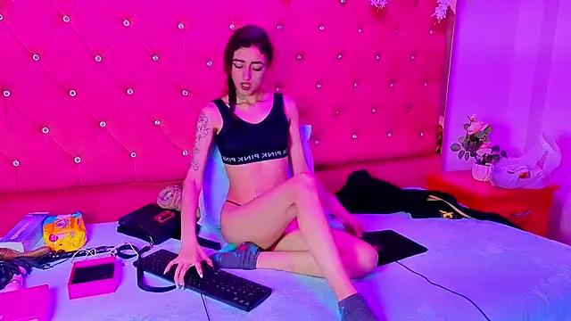  Maleja 19  online show from 02/18/26, 03:46