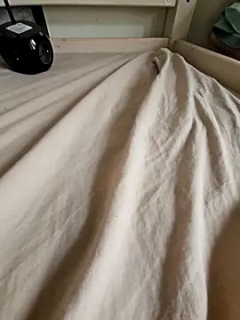 Stingles online show from 10/04/25, 01:42