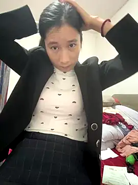 Snapshot of crhong666 chatting on 11/04/25, 12:21 crhong666 online show from 11/04/25, 12:21