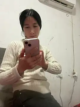 crhong666 online show from 02/28/26, 01:06