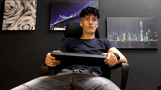 SirReed online show from 12/20/25, 10:00