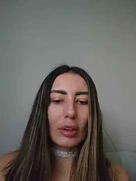 salmaesco online show from 11/12/25, 12:33