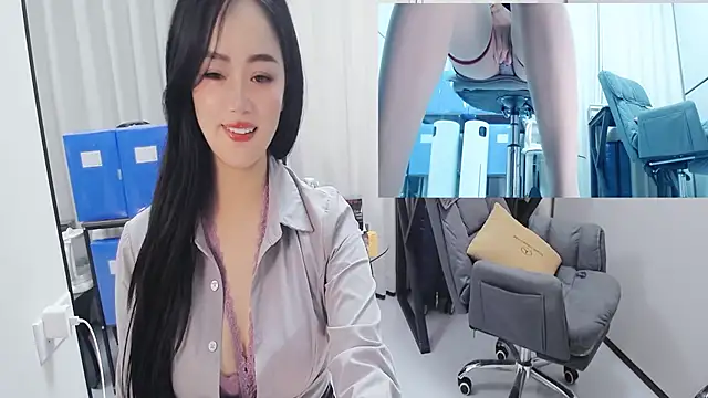 Eileen-L online show from 02/06/26, 03:22