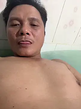 hotboy2x online show from 04/23/26, 12:15