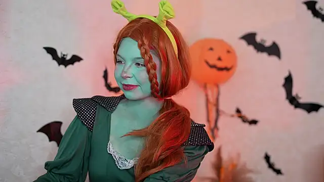 Stella Vanila online show from 10/27/25, 12:58