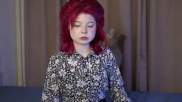 Stella Vanila online show from 11/07/25, 12:43