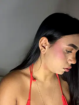 Michelle johnson  online show from 09/26/25, 06:34