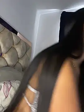 Michelle johnson  online show from 04/23/26, 07:16