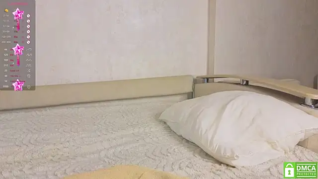 KittenFang online show from 10/10/25, 06:40