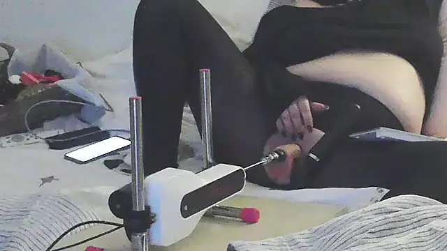 honey47 online show from 11/25/25, 07:36